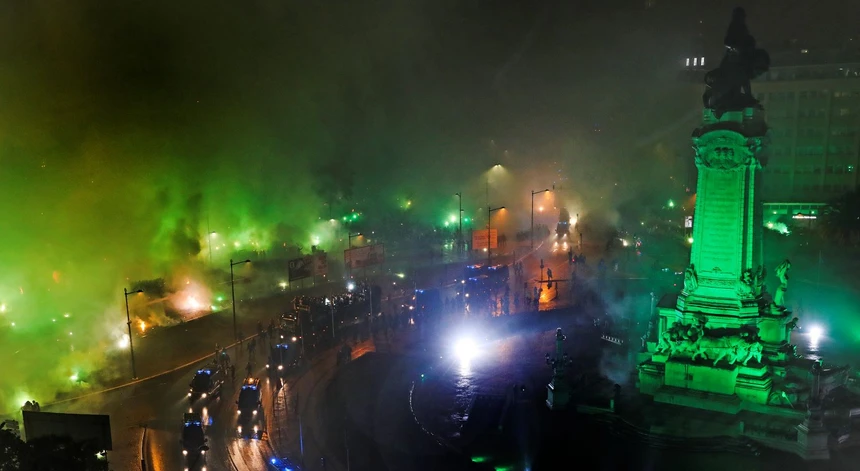 SPorting celebrating title